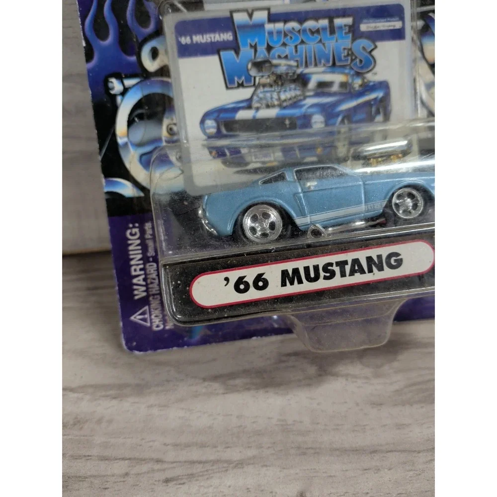Muscle Machines 66 Mustang